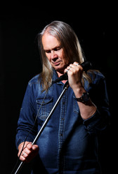 Similar image 21058680