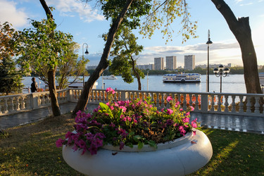 Similar image 21066293