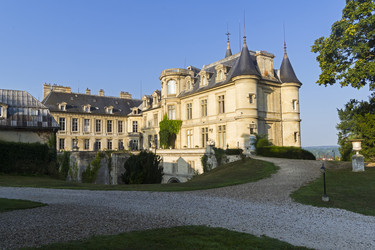 Similar image 21070240