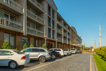 Similar image 21076014