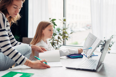 Similar image 21098996