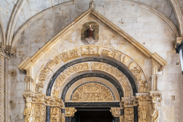 Similar image 21101086