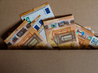 Similar image 21105084