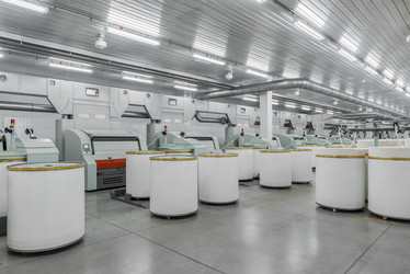 Similar image 21095359