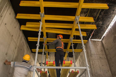 Similar image 21113041