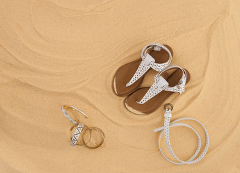 Similar image 21125383