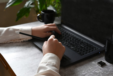 Similar image 21090228