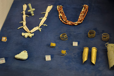 Similar image 21122180