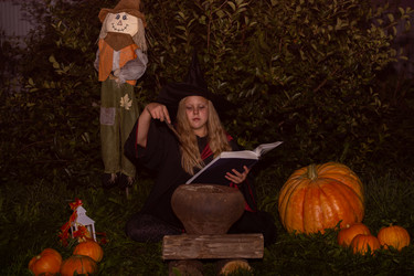 Similar image 21100924