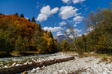 Similar image 21105210