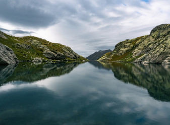 Similar image 21114350