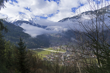 Similar image 21109701