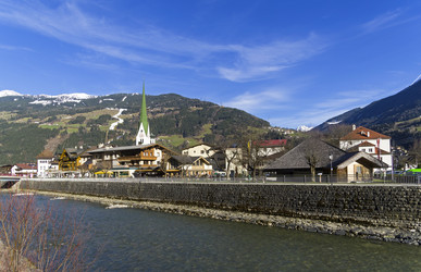 Similar image 21113705