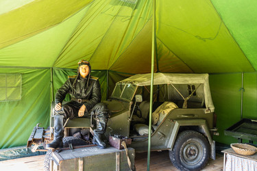 Similar image 21119909