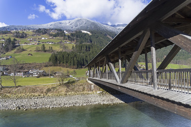 Similar image 21126395