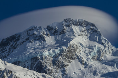 Similar image 21135854