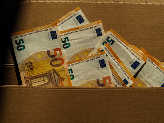 Similar image 21144008