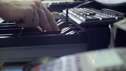 Similar image 21141344