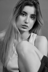 Similar image 21151840