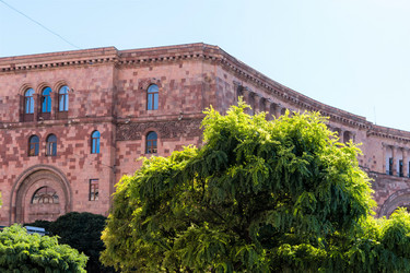 Similar image 21168400