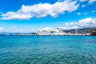 Similar image 21168496