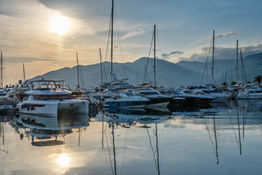 Similar image 21181510