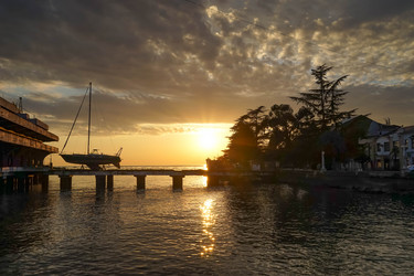 Similar image 21185944