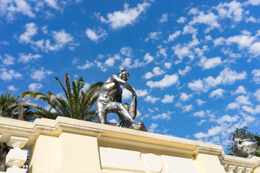 Similar image 21182021