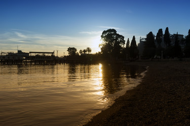 Similar image 21186579