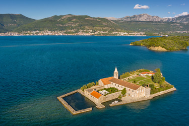 Similar image 21213132