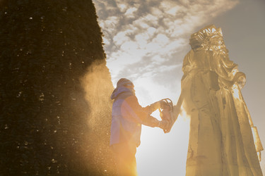 Similar image 21219351