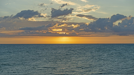 Similar image 21205238