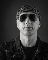 Similar image 21210367