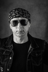 Similar image 21210372