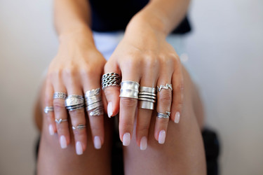 Similar image 21215784