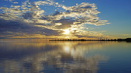 Similar image 21215288