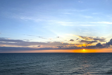 Similar image 21215446