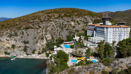 Similar image 21215619