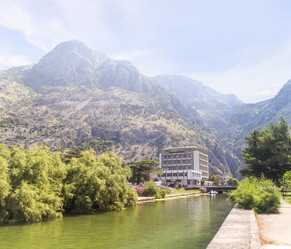 Similar image 21216455