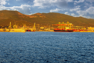 Similar image 21228747