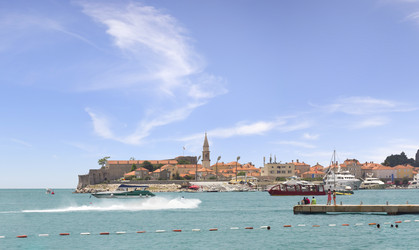 Similar image 21236131