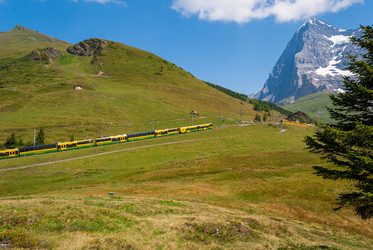 Similar image 21263823