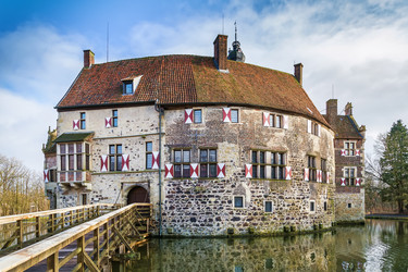 Similar image 21263949