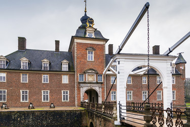 Similar image 21263987