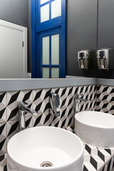 Similar image 21263400