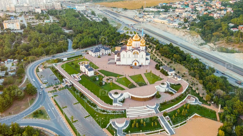 Геленджик, Россия. Собор Андрея Первозванного. Время заката, Вид с воздуха