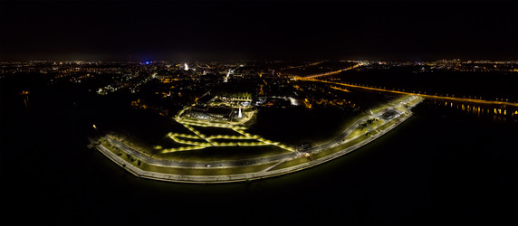 Similar image 21289513