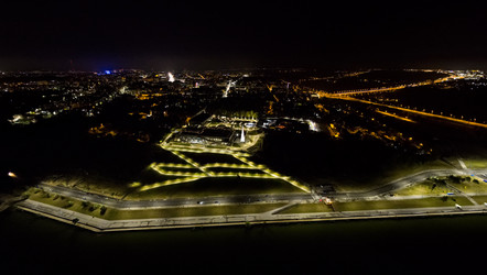 Similar image 21289517