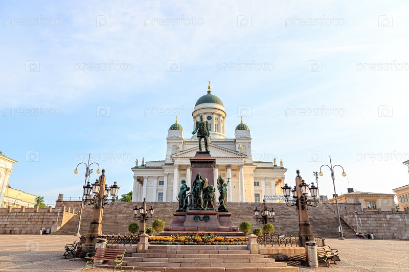 Хельсинки, Финляндия. Памятник Александру II был открыт в 1894 году, в память о восстановлении финского парламентаризма императором Александром II