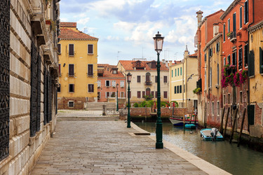 Similar image 21289670